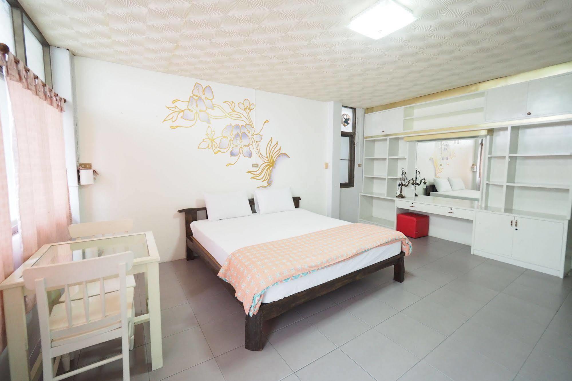No7 Guesthouse 甲米 外观 照片